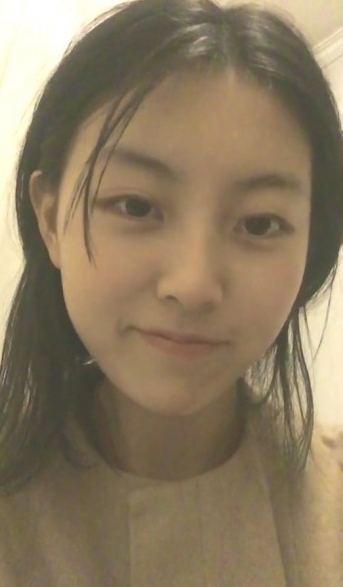 云盘高质露脸泄密，天津民航大学校花清纯女大生【崔某洁】被包养关系破裂后不雅私拍遭流出，啪啪3P口活给力相当反差980M