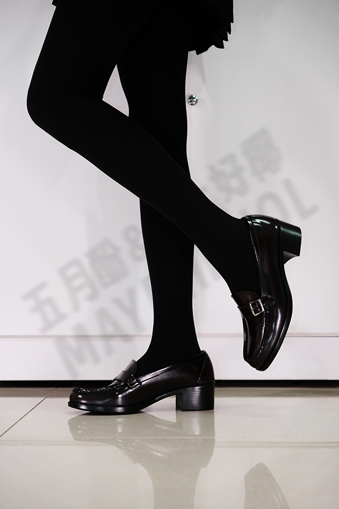 B站UP芝士好椰 – 2023年10月充电动态下[28P+3V][2.32GB百度云]