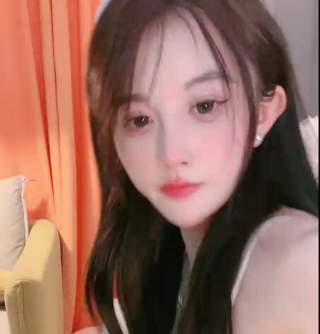 近期完美身材少女椰子水晶鞋诱惑-1v768m