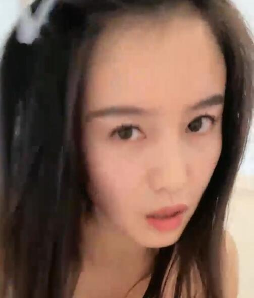 御姐夏沫弯腰掰穴给你看-1v364m