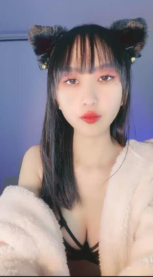 小小的也很可爱-草莓味妹妹--1V944M