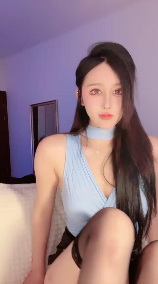 网红脸奶油草莓大秀-1V720M