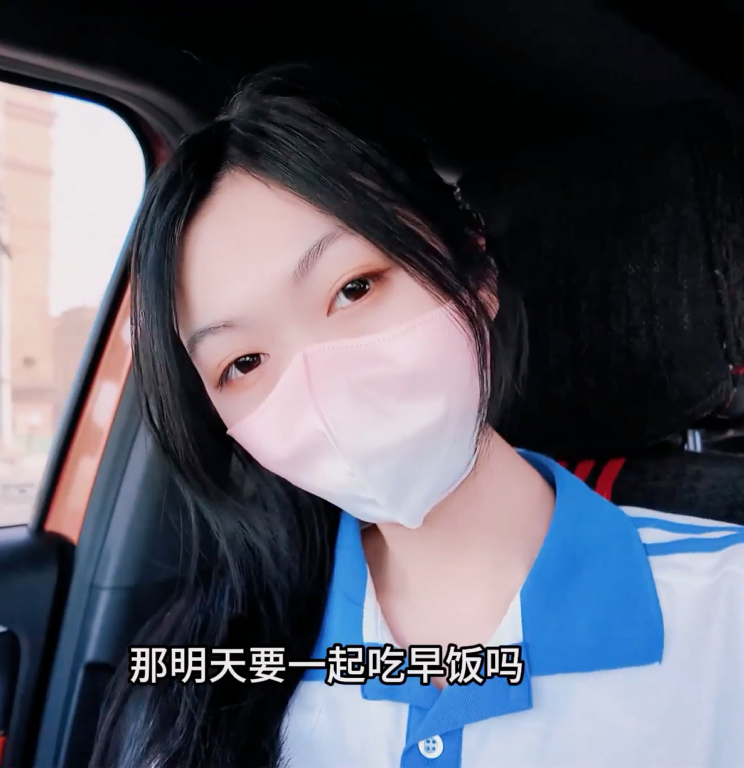 清纯妹妹-小猫咪-包养学生妹(1V,901M)
