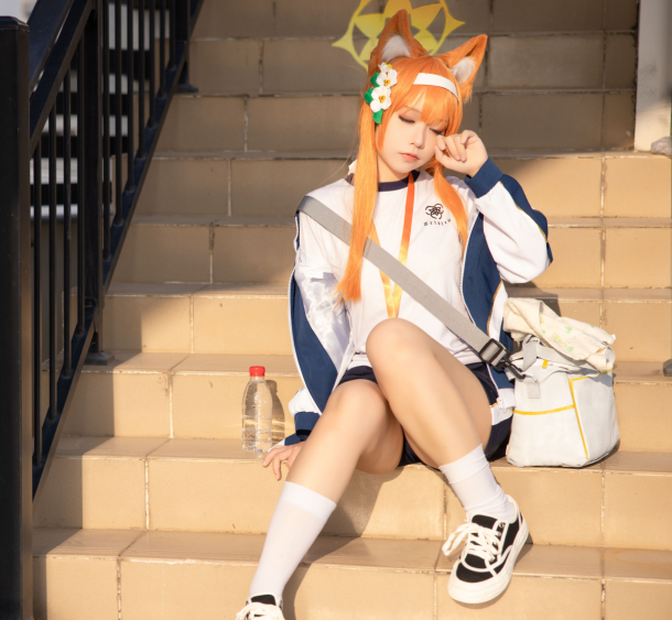 cos-G44不会受伤-体操服玛丽(30P,169M)