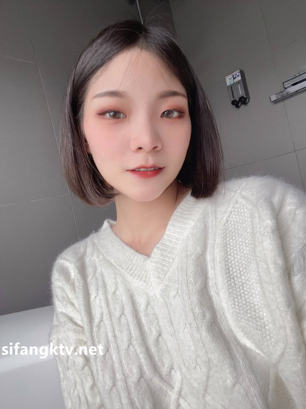 推特网黄 短发母狗【YLdogwt】乳汁3P深渊巨穴尿脸狗链调教【29P108V2.47G】