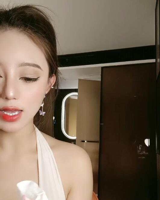 周周不是鱼 极品大美女激情诱惑！1V1.3G