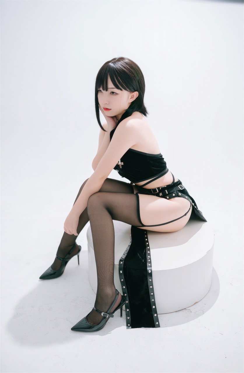 花铃 - 吊带袜修女 [71P-399MB]