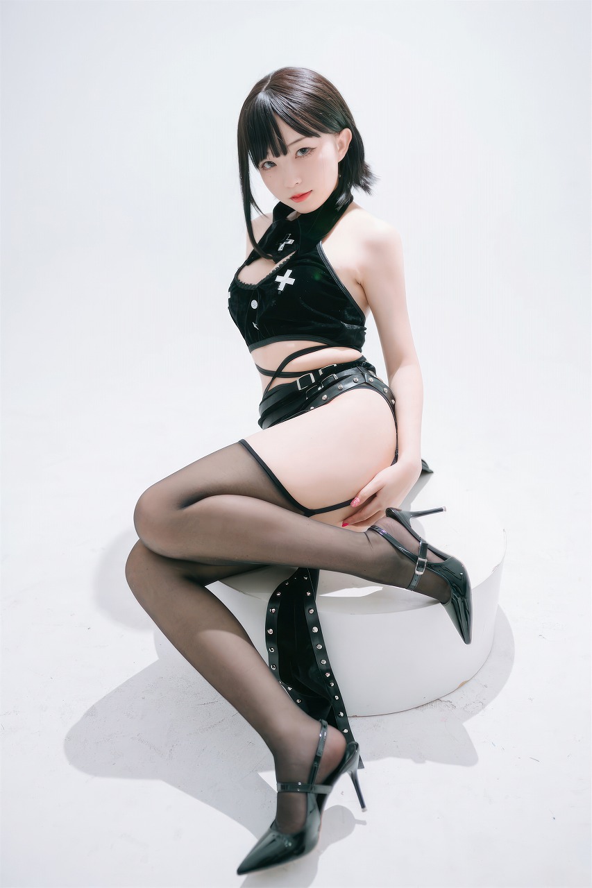 花铃 - 吊带袜修女 [71P-399MB]