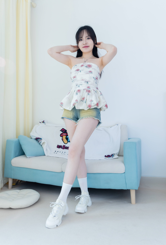物恋传媒 NO.1875 小酒 - 微笑天使 【150P1V3.65G】