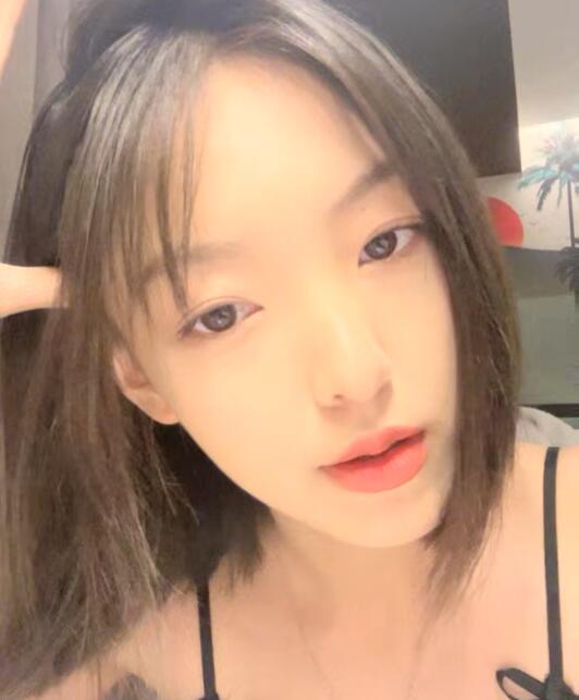 04艺校学生 短发女校花下海~啪啪狂操-1v425m