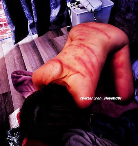极品性奴母狗-ron的奴隶(ron_slave0001)-各种sm淋尿调教视图(80P,1V,1.64G)