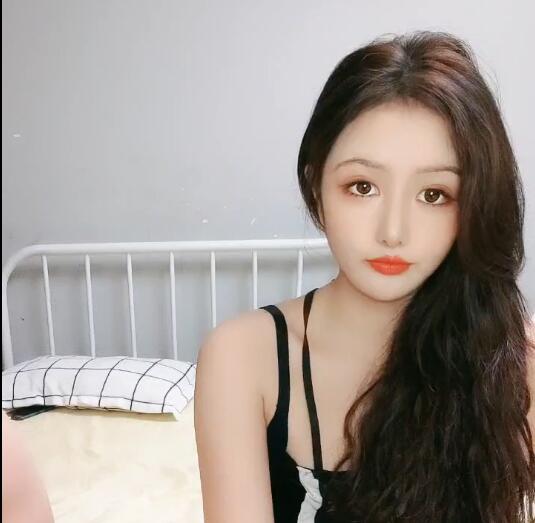 雪莉小可爱 高颜值极品美女 露脸直播 -1v1.14G