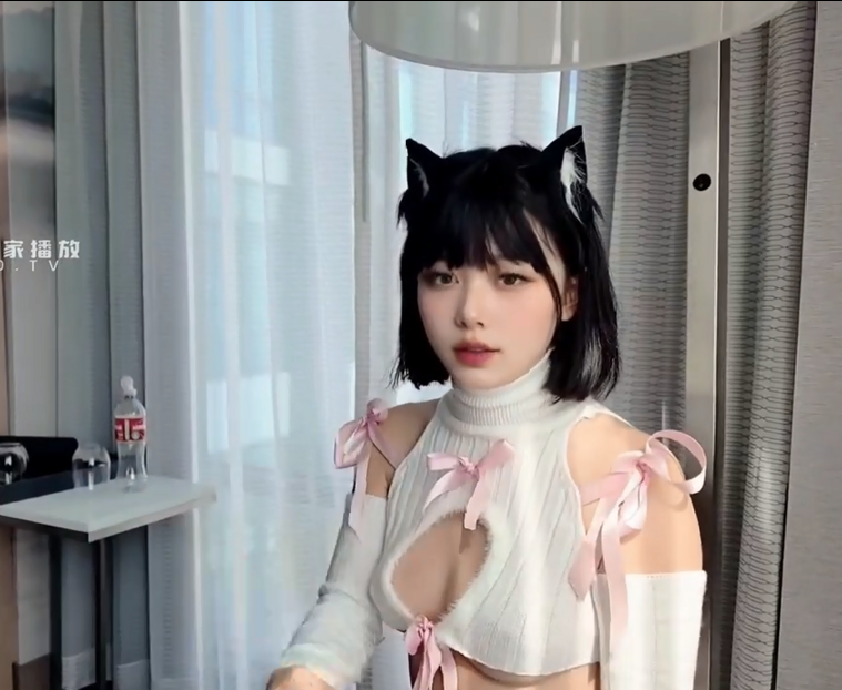 高颜值福利姬-黑猫露娜酱(blackcat)-新-肉体游戏2(1V,285M)