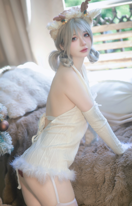 cos-疯猫ss-圣诞特典&白色毛衣(98P,1V,273M)