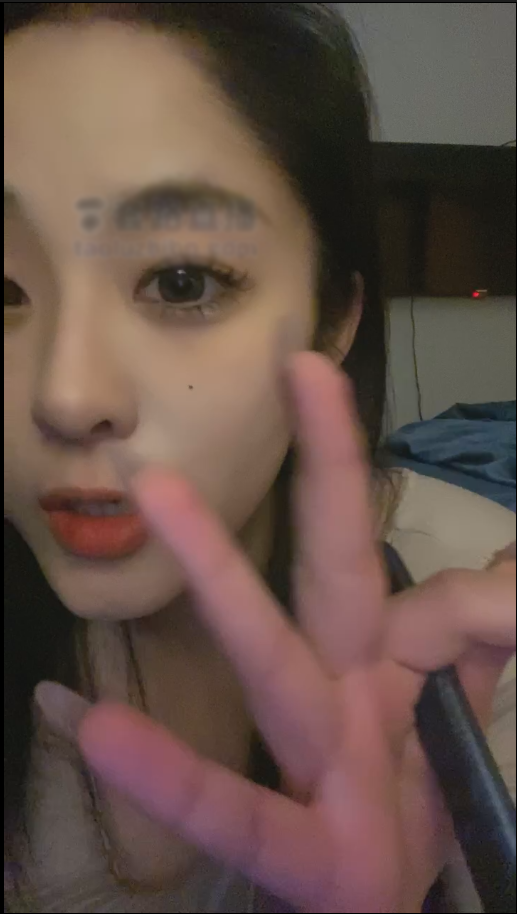 套路直播不知名美女 – 榨3次粗口辱母灯【1V】【429MB百度云】
