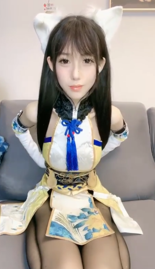 梨酱  丝袜猫耳绝杀-1V881M