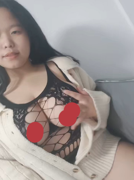18岁e奶学妹 超级大奶子~-1v327m
