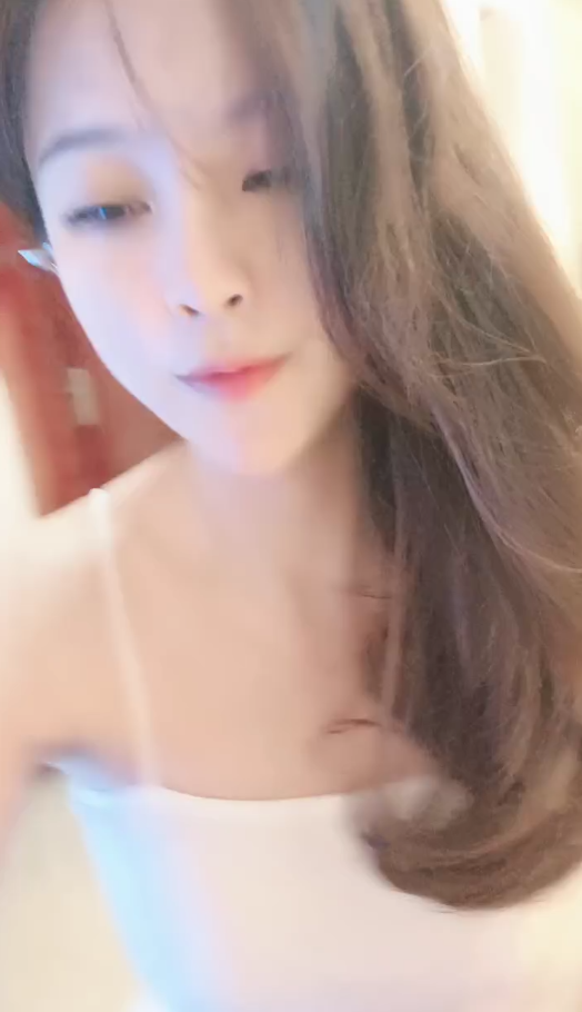 01年龙泽萝莉+无敌兔兔共同出镜 无敌-1v617m
