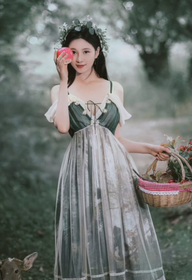 漏点女菩萨- 年年-爱丽丝仙境（50P,218M）