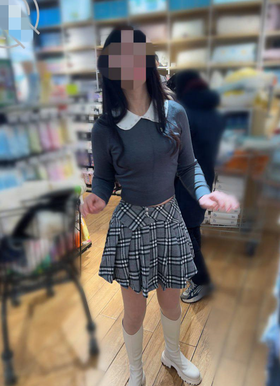 海角乱伦【会喷水的亲姐姐】乱伦强上姐姐后续又又又更新了！喝到微醺了就去开放造爱！初次尝试肛交