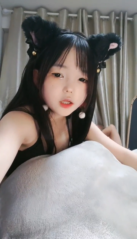 【蛋挞】刚开苞的幼态萝莉!这也太嫩了! 【1V1.21G】