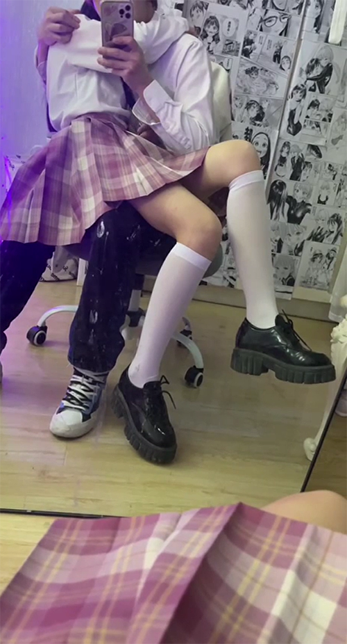 高校泡妞大神长屌哥宿舍约炮JK制服大二学妹奶子又软又滑,逼儿超级粉嫩无套内射逼里 478m