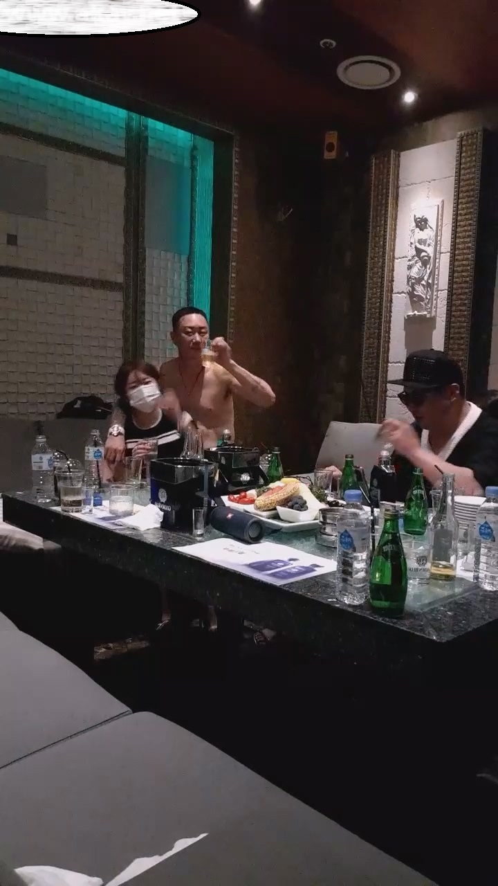 韩国美女主播 제주감귤 2024-01-05【2V2.39G】