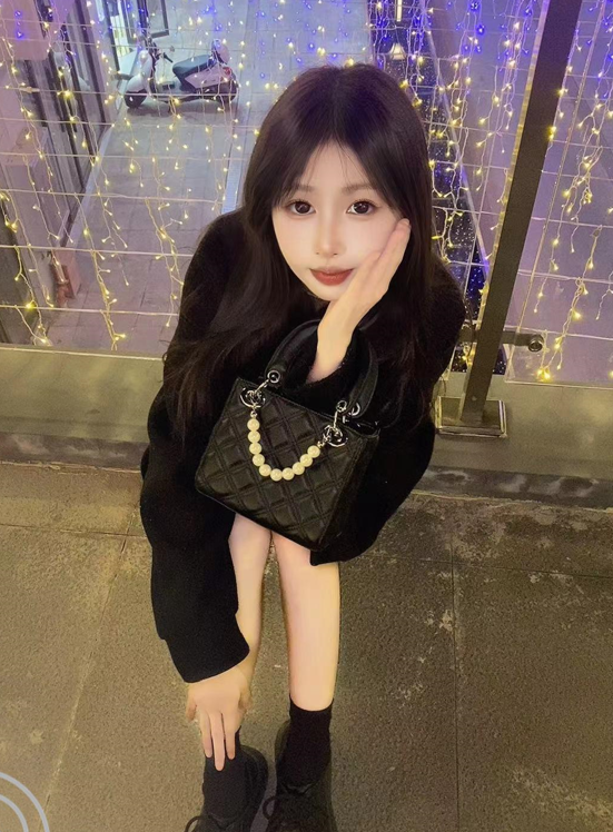 海角乱伦大神【奶子即正义】 丝诱惑的女儿送给大家,希望大家喜欢