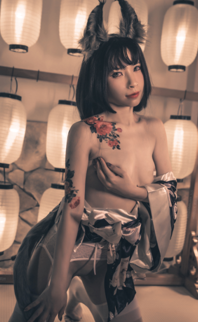 cos-LLS_莉莉丝-黑道未亡人(45P,297M)