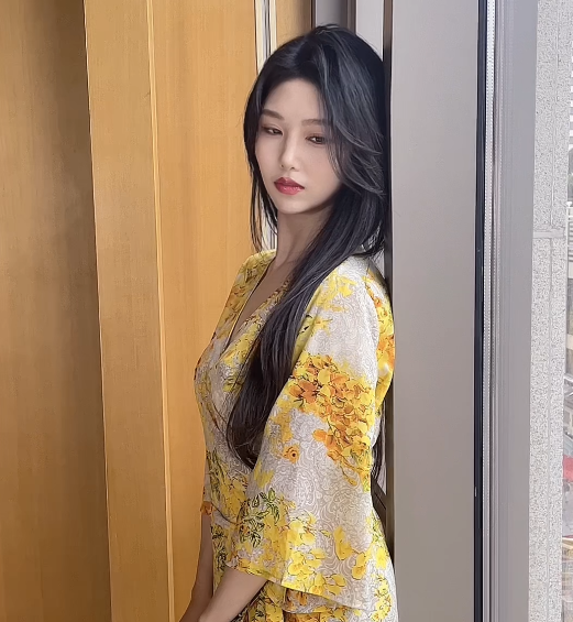 抖娘利世 - 出轨女友90P1V548M