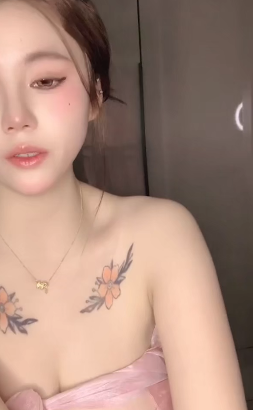 绿播Duu  深海炸弹 超级巨乳-1V1.25G