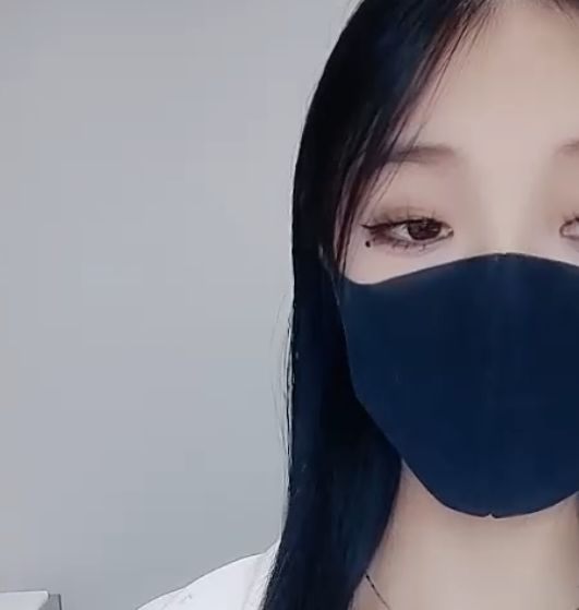 怡宝睡不饱 口罩主播 身材一流-1V515M
