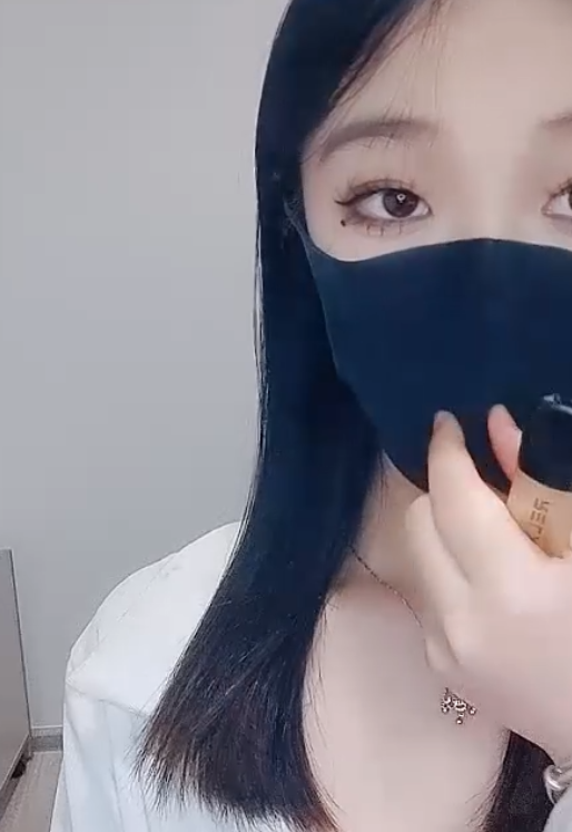 怡宝睡不饱 口罩主播 身材一流-1V515M