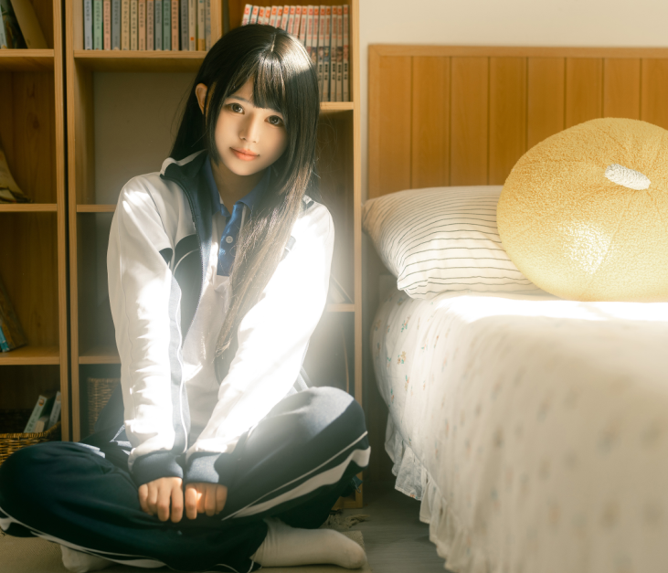 蠢沫沫平替女菩萨-rua阮阮-居家少女 （40P,529M）