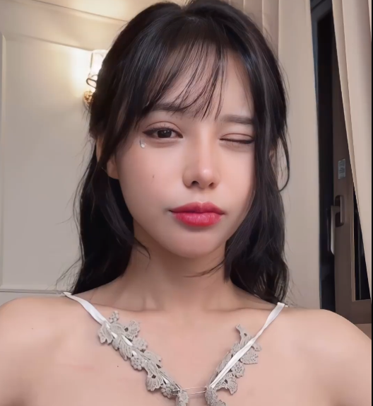 【徐婉 서안】大尺度视频福利合集19V780M