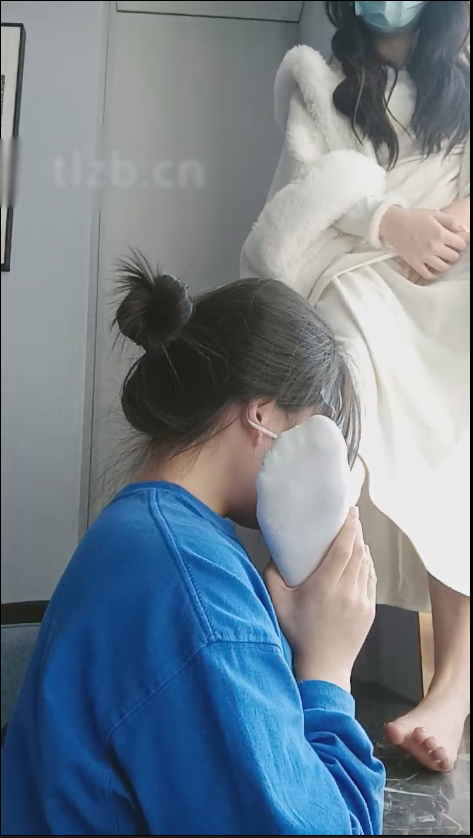 套路直播爱可呀- 开发女仆小姐姐68分钟【1V】【716MB百度云】