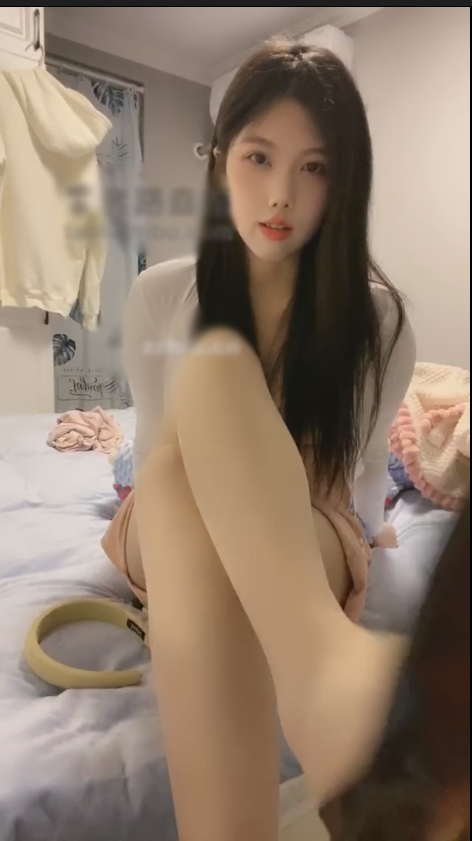 套路直播桃子-肉丝高跟羞辱红绿灯【1V】【612MB百度云】