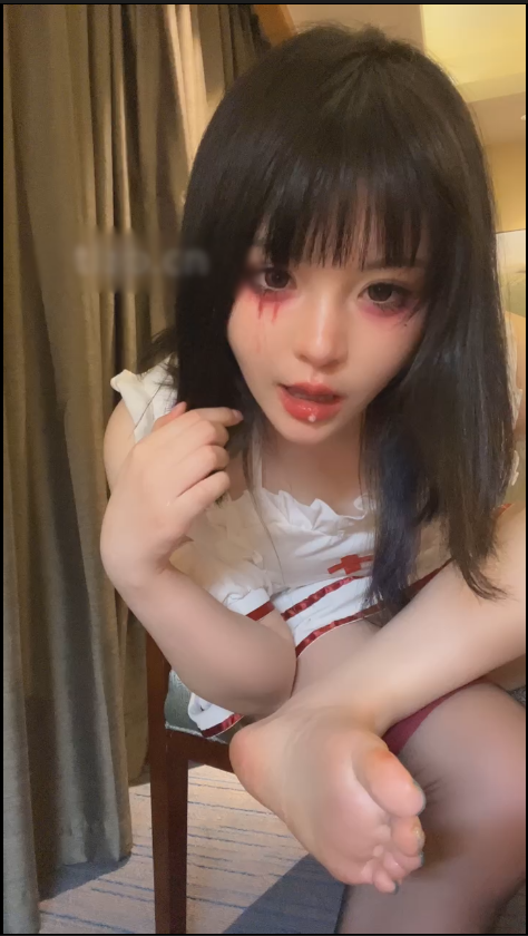 套路直播木秋夜深了-万圣节猩红小护士红黑丝盯榨【1V】【643MB百度云】