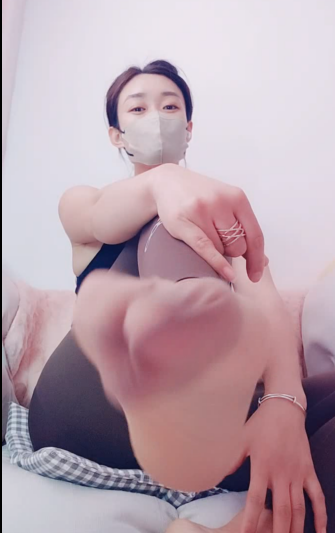 足控-易直播 诗琪 2(1V,220M)