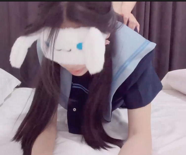 极品嫩妹-一只桃桃-新-水手服双马尾(1V,294M)