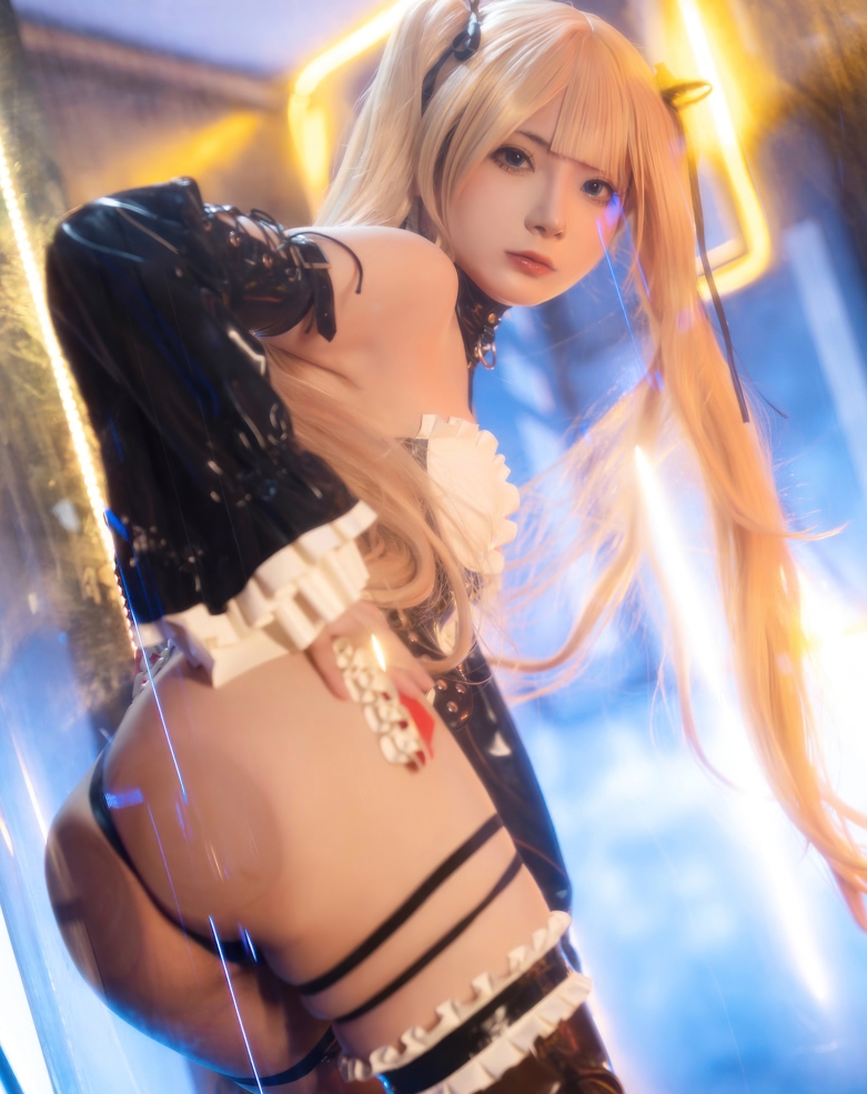 【COS】是三不是世w - 玛丽萝丝胶衣40p 349mb