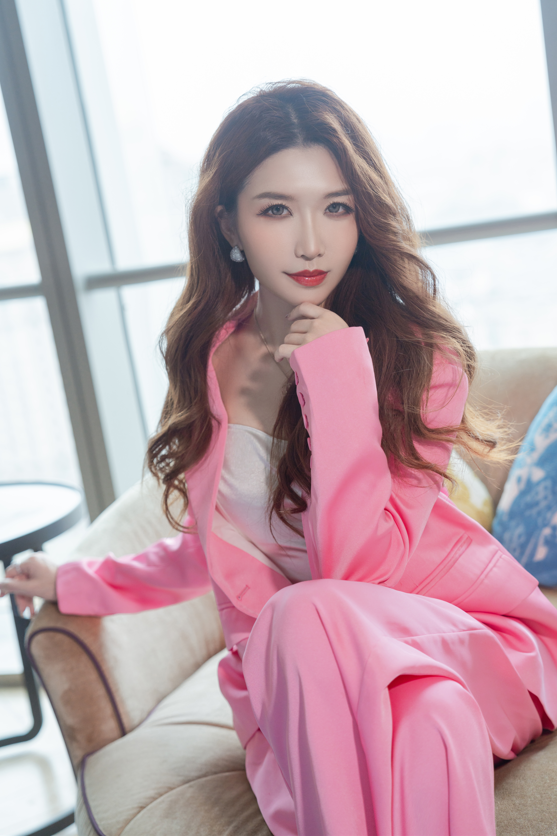 源纱希喵喵喵 - 与女上司一起出差的意外发现 【55P845M】