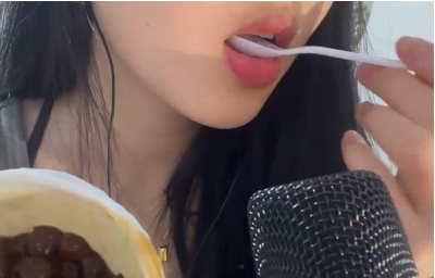 小泡小泡_愛發電吸管+酸奶蓋1V108M百度盘