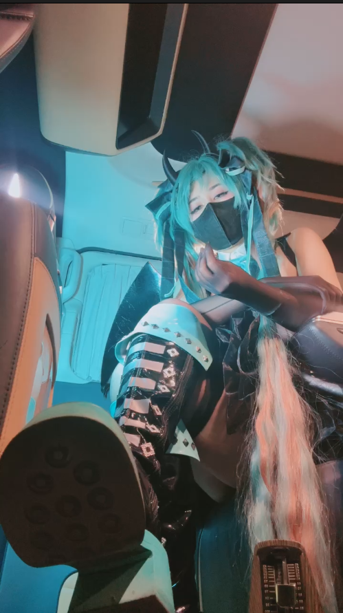 套路直播Verin维因-miku day2 os初音未来 寸止榨精【1V】【696MB百度云】