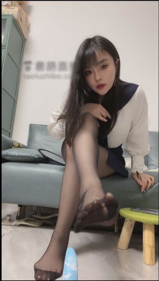 套路直播木秋夜深了-黑丝裸足 足交【1V】【798MB百度云】