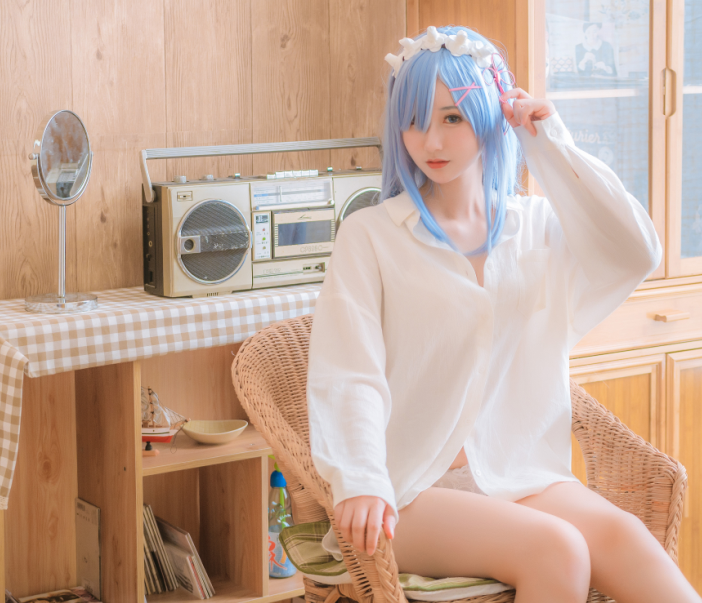 cos-羽生三未-蕾姆(32P,304M)