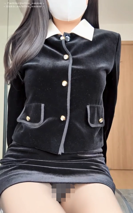 福利姬-olive-黑绒淑女套(1V,100M)