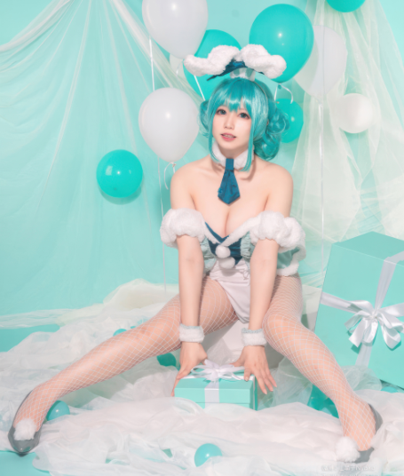 擦边女菩萨-nyako喵子-初音白兔（41P,212M）