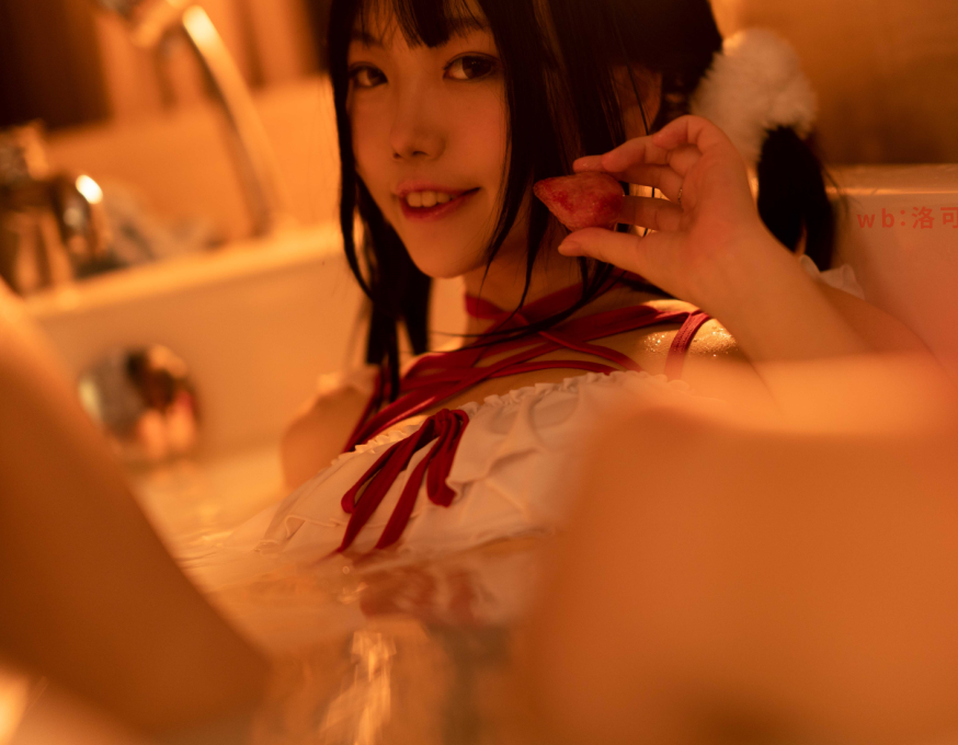 cos-洛可ss-粉色泳衣(33P,219M)