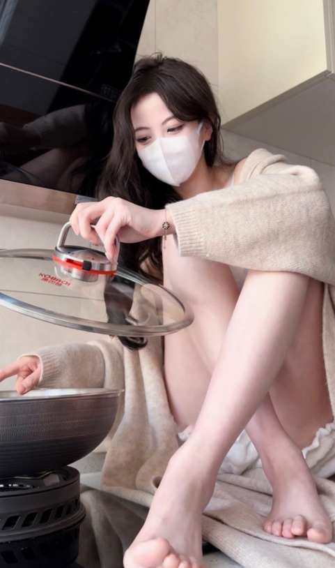抖音 刘二萌 【14P11M】